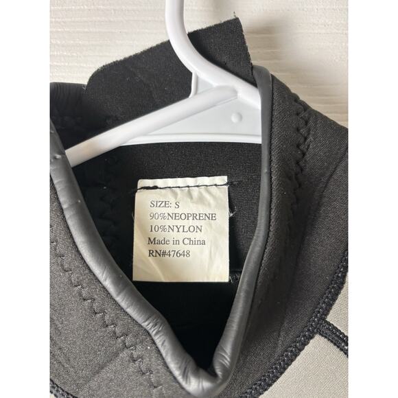 Adult HydroPro 3.0 Wetsuit Gray Black Neoprene Scuba Surfing Diving Size S - Picture 3 of 5
